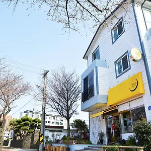 甘德拉克旅舍 2*, 济州市 韩国