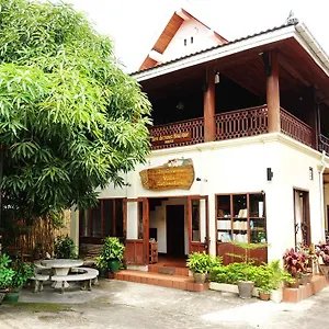 Rattanakon Affittacamere